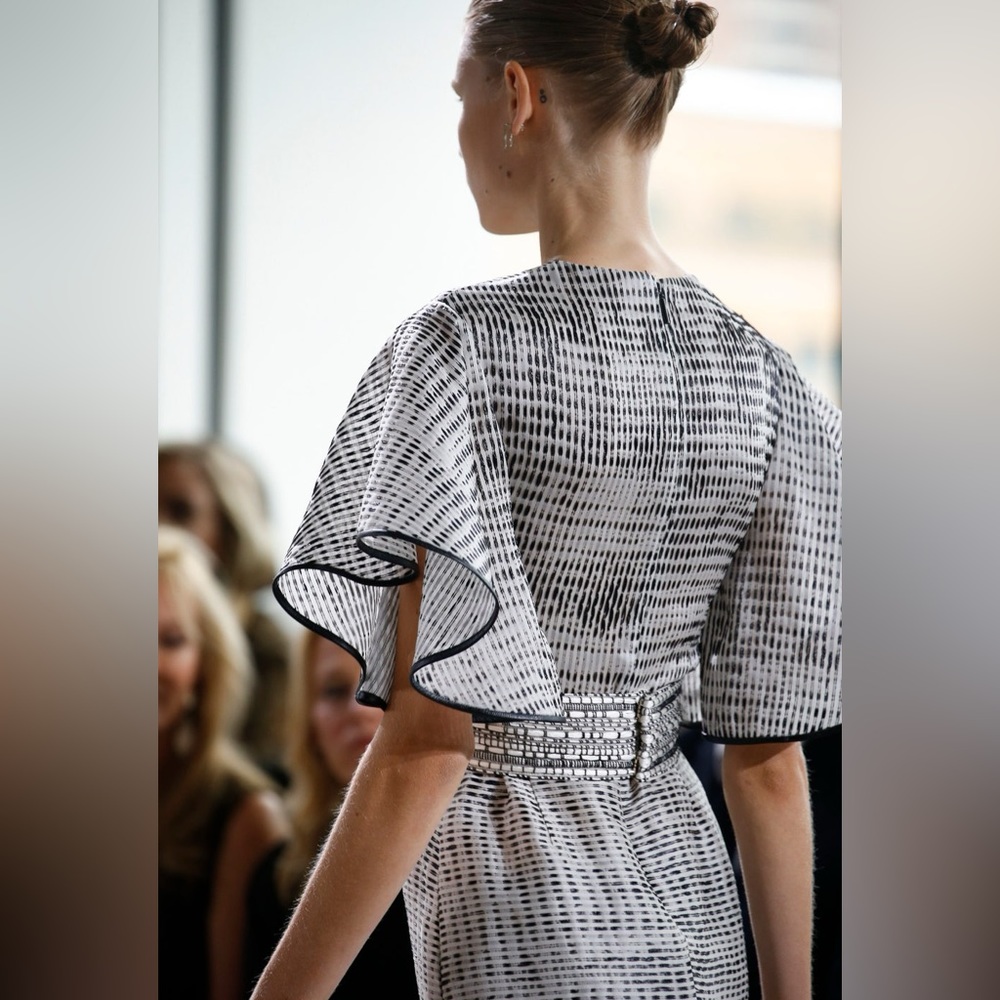 JASON WU WOODGRAIN RAFFIA ORGANZA BIAS RUFFLE DRESS “RARE RUNWAY DRESS” - Picture 8 of 15